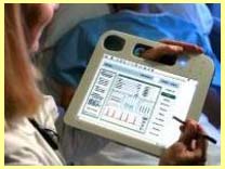 Nemocni�n� asistent m� pomoci l�ka��m i pacient�m.